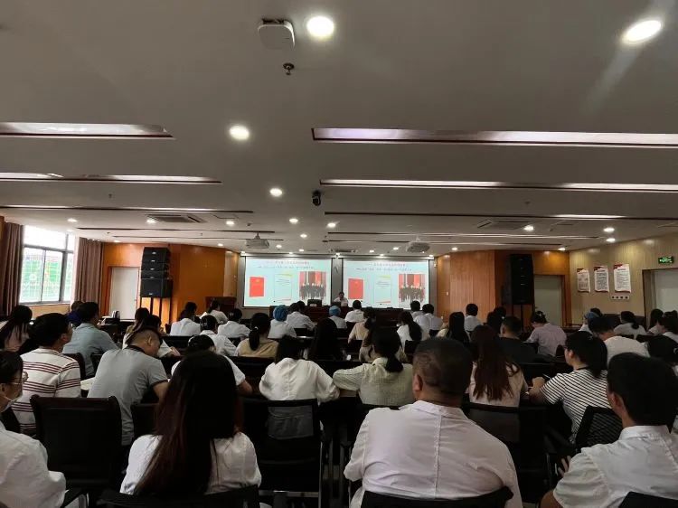 簡篇-撫州市立醫(yī)院黨委組織開展黨的二十大及《黨章》專題講座